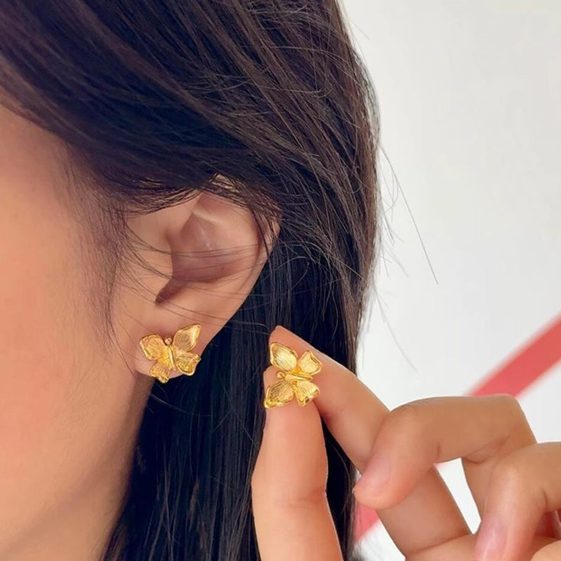 Elegant Gold Necklace for Every Occasion