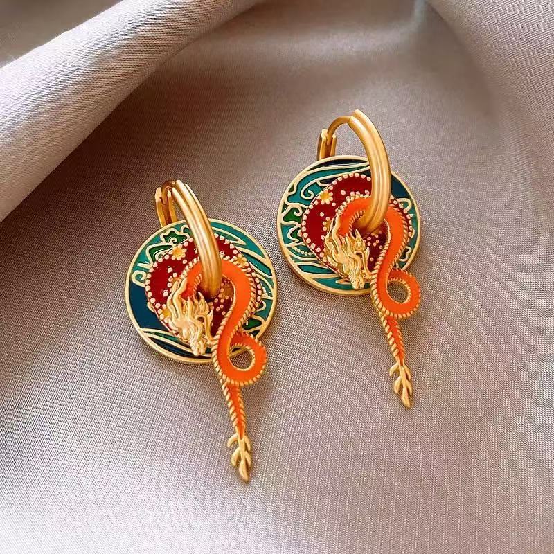 Charming Earring for Any Occasion