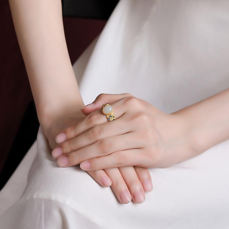 Beautiful Gold Ring with Unique Style