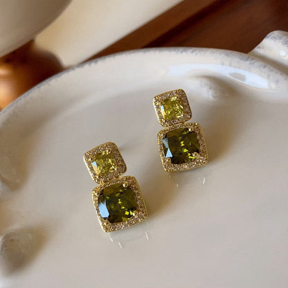 Classic Earring with Timeless Appeal