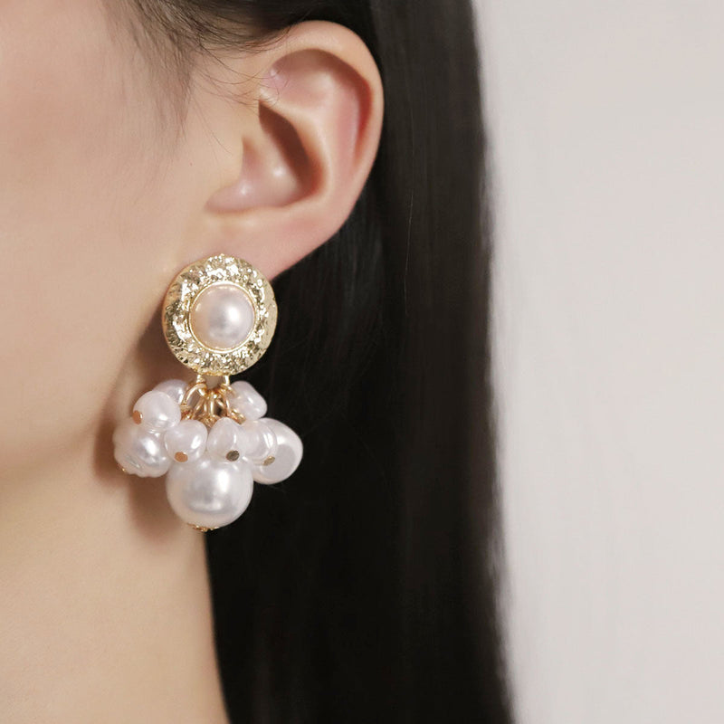 Beautiful Pearl Earring with Unique Style