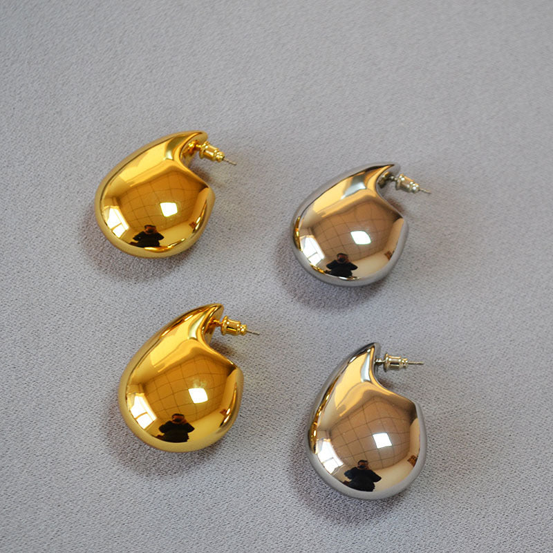 Beautiful Gold Earring with Unique Style