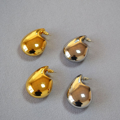 Beautiful Gold Earring with Unique Style