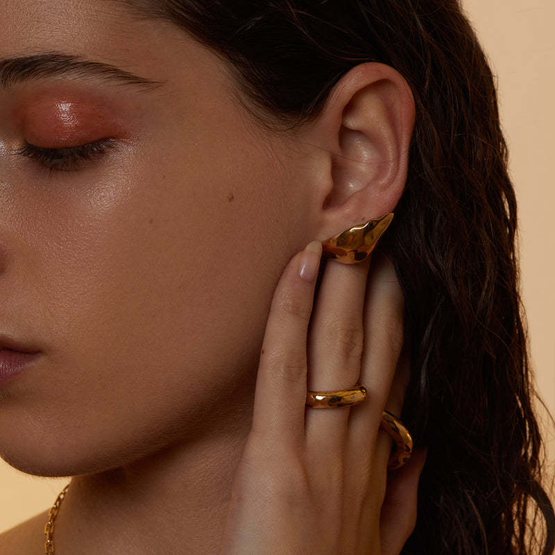 Beautiful Gold Earring with Unique Style