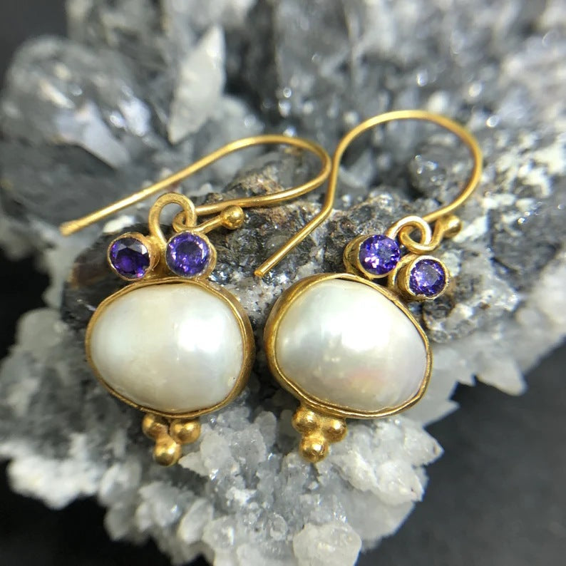 Classic Pearl Earring with Timeless Appeal