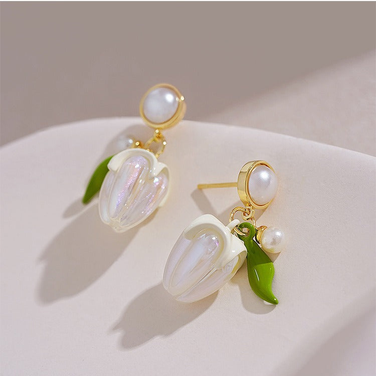 Classic Earring with Timeless Appeal