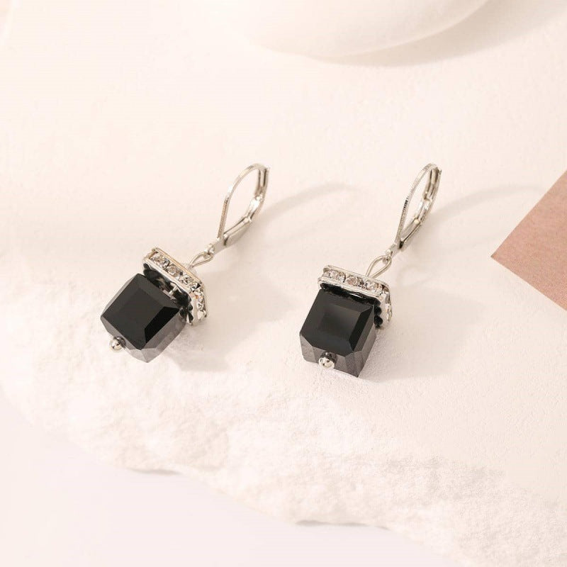 Romantic Pearl Earring for Special Moments
