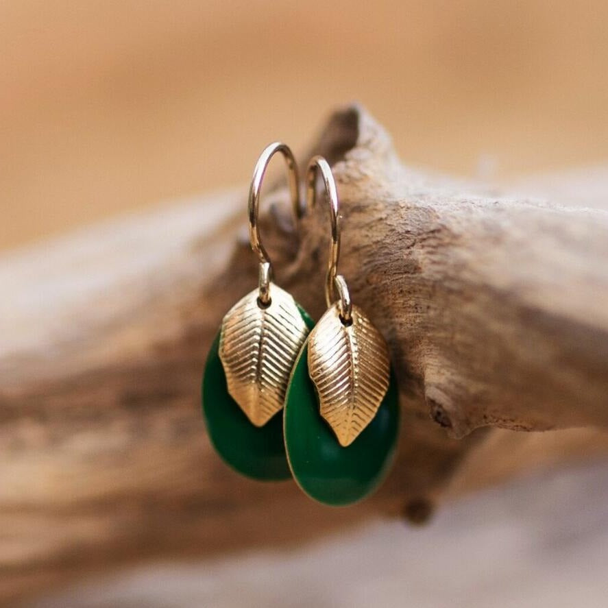 Charming Gold Earring for Any Occasion