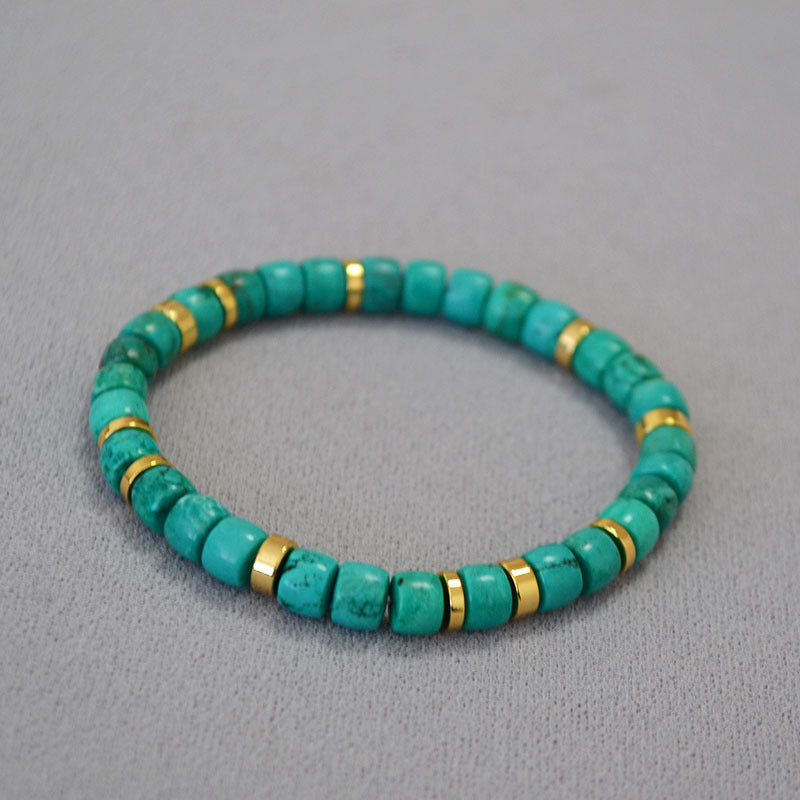 Classic Gold Bracelet with Timeless Appeal