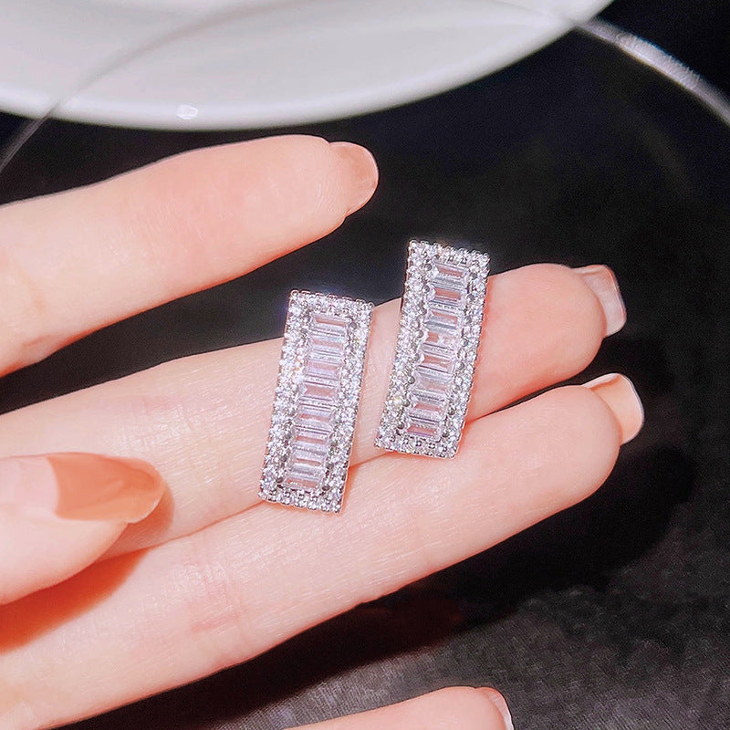Charming Piece for Any Occasion