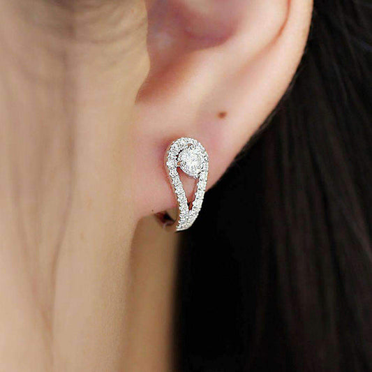 Charming Earring for Any Occasion