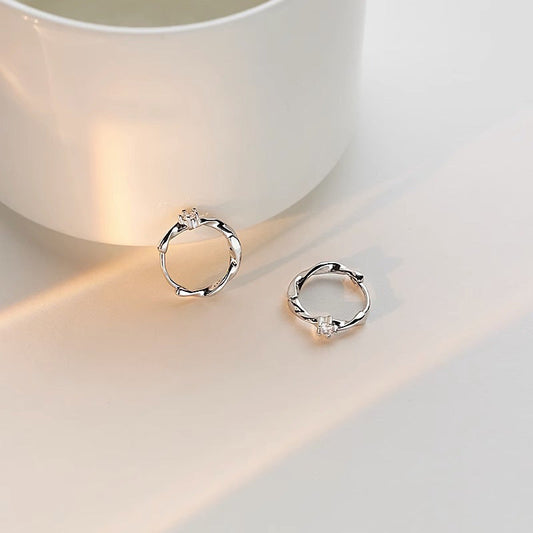 Charming Earring for Any Occasion