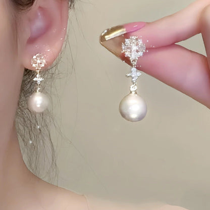 Charming Pearl Earring for Any Occasion