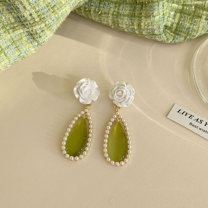 Delicate Artisan Pearl Earring