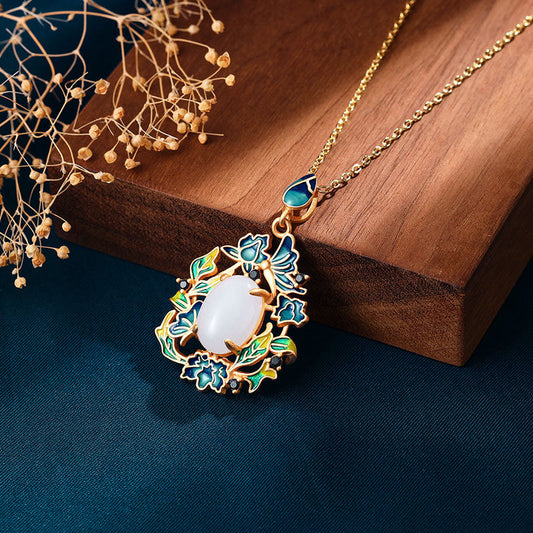 Elegant Pendant for Every Occasion