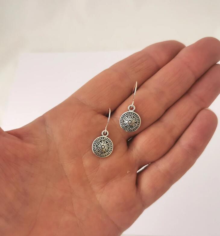 Stunning Earring for Daily Wear