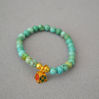 Romantic Gold Bracelet for Special Moments