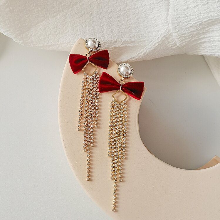 Charming Pearl Earring for Any Occasion