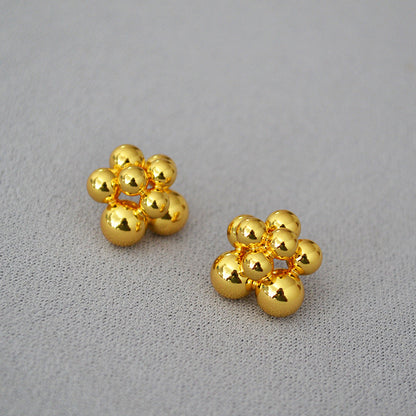 Beautiful Gold Earring with Unique Style