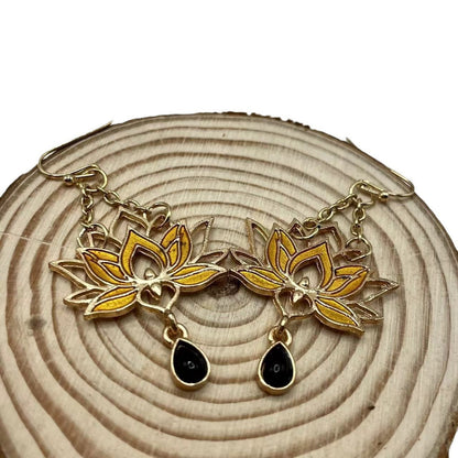 Classic Gold Earring with Timeless Appeal