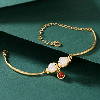 Charming Gold Bracelet for Any Occasion