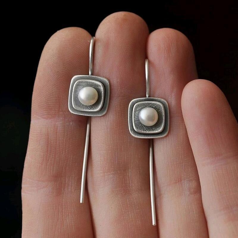 Stunning Pearl Earring for Daily Wear