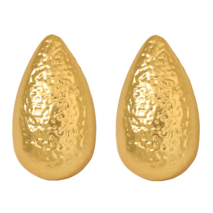 Classic Gold Earring with Timeless Appeal