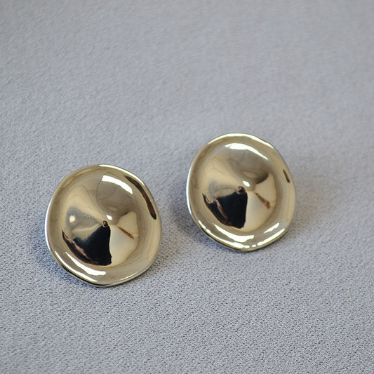 Elegant Gold Earring for Every Occasion