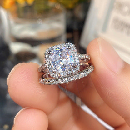 Beautiful Set with Unique Style