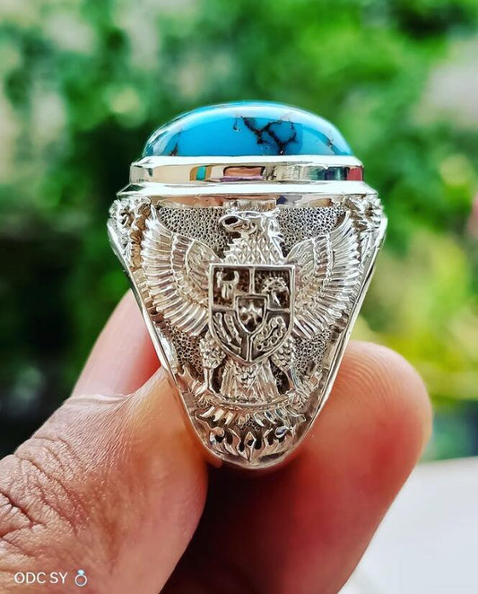 Beautiful Silver Bracelet with Unique Style