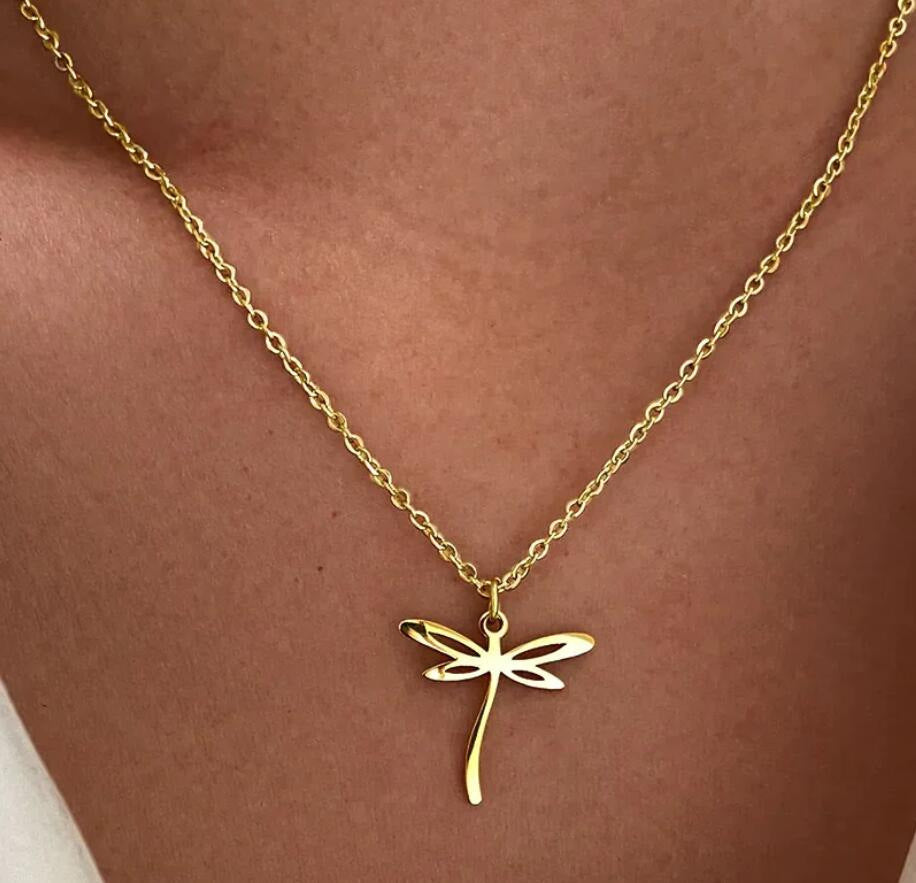Beautiful Gold Necklace with Unique Style