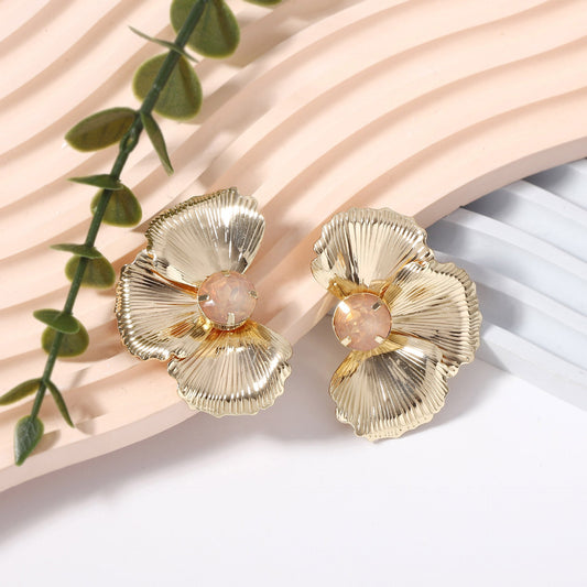 Romantic Earring for Special Moments