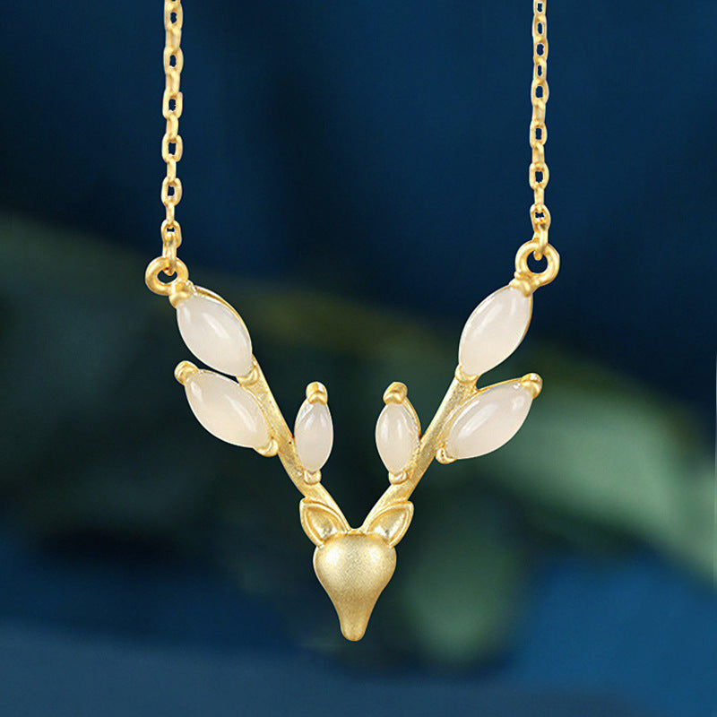 Romantic Silver Necklace for Special Moments