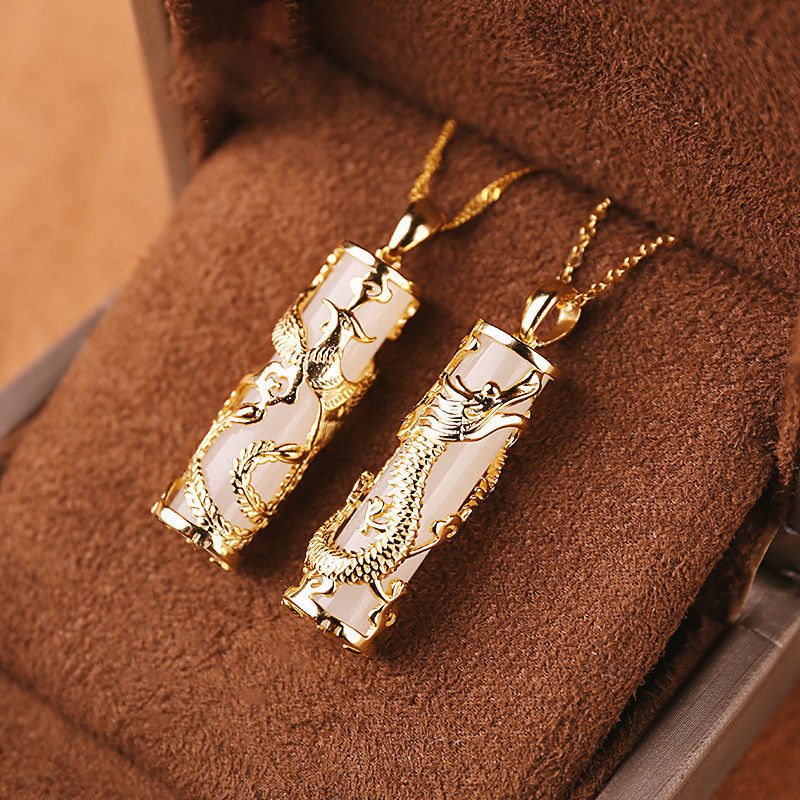 Beautiful Gold Necklace with Unique Style