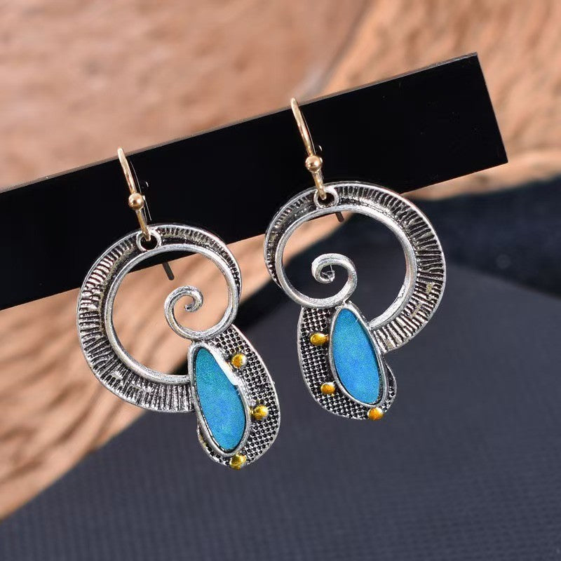 Classic Earring with Timeless Appeal