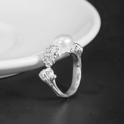 Beautiful Silver Set with Unique Style
