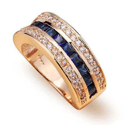 Classic Gold Ring with Timeless Appeal