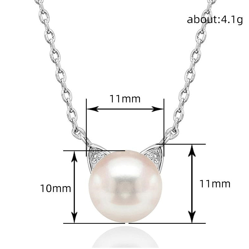 Classic Pearl Necklace with Timeless Appeal