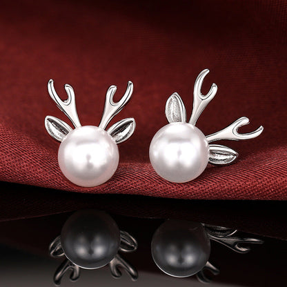 Beautiful Pearl Earring with Unique Style