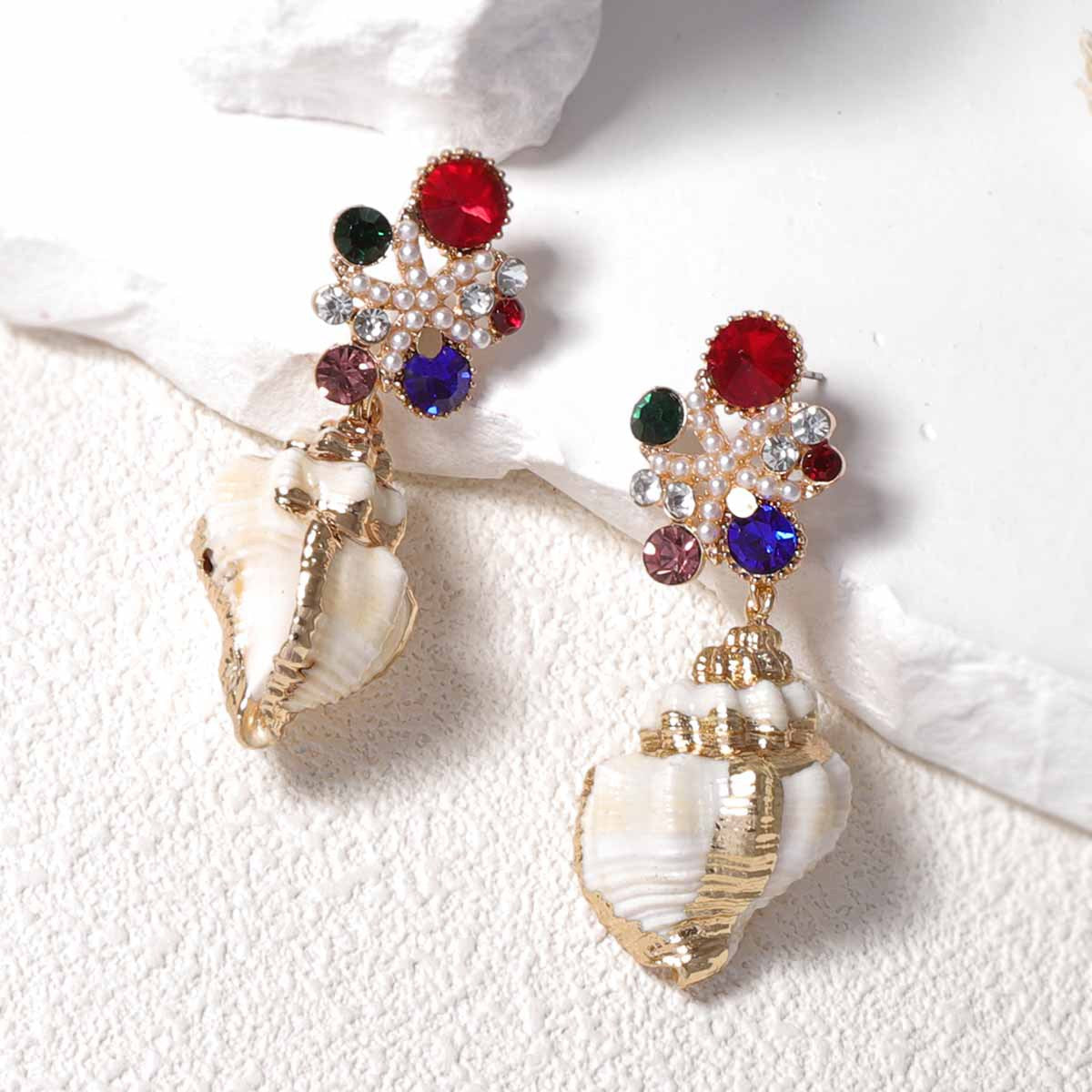 Beautiful Pearl Earring with Unique Style