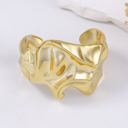 Beautiful Bracelet with Unique Style