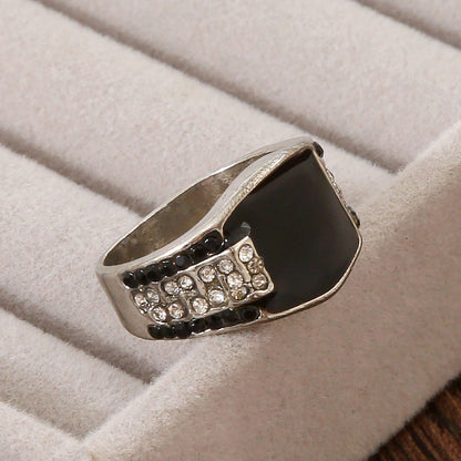 Beautiful Gold Ring with Unique Style
