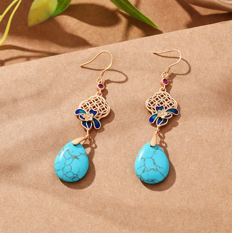 Charming Earring for Any Occasion