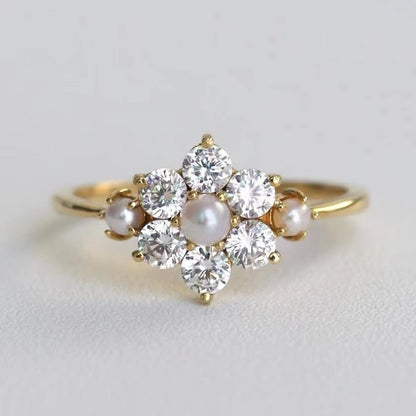 Beautiful Pearl Ring with Unique Style