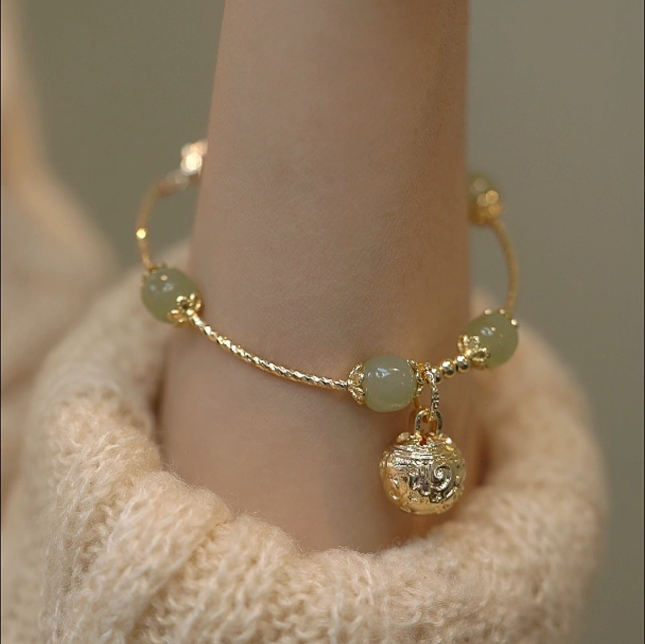 Beautiful Bracelet with Unique Style