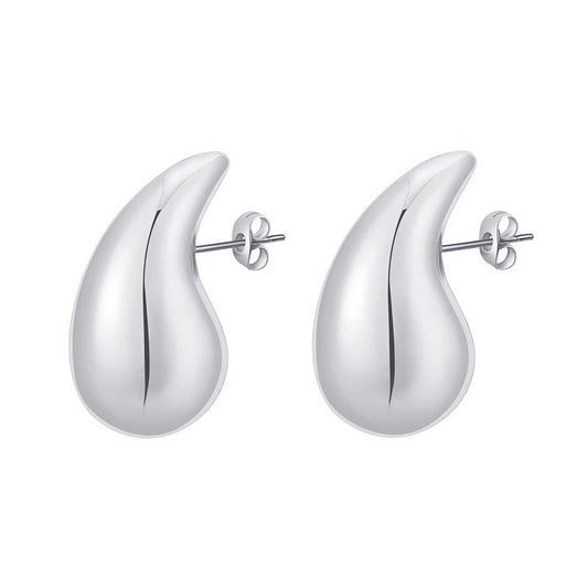 Charming Gold Earring for Any Occasion