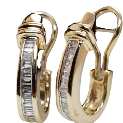 Romantic Gold Earring for Special Moments