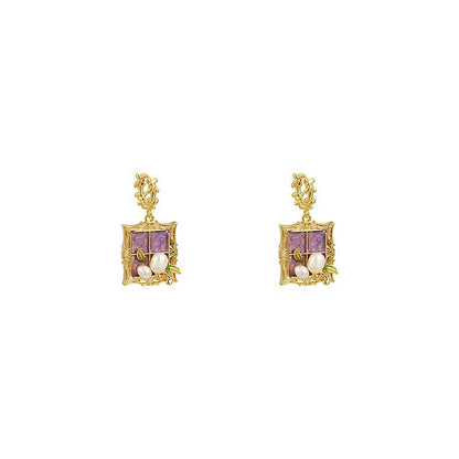 Classic Pearl Earring with Timeless Appeal