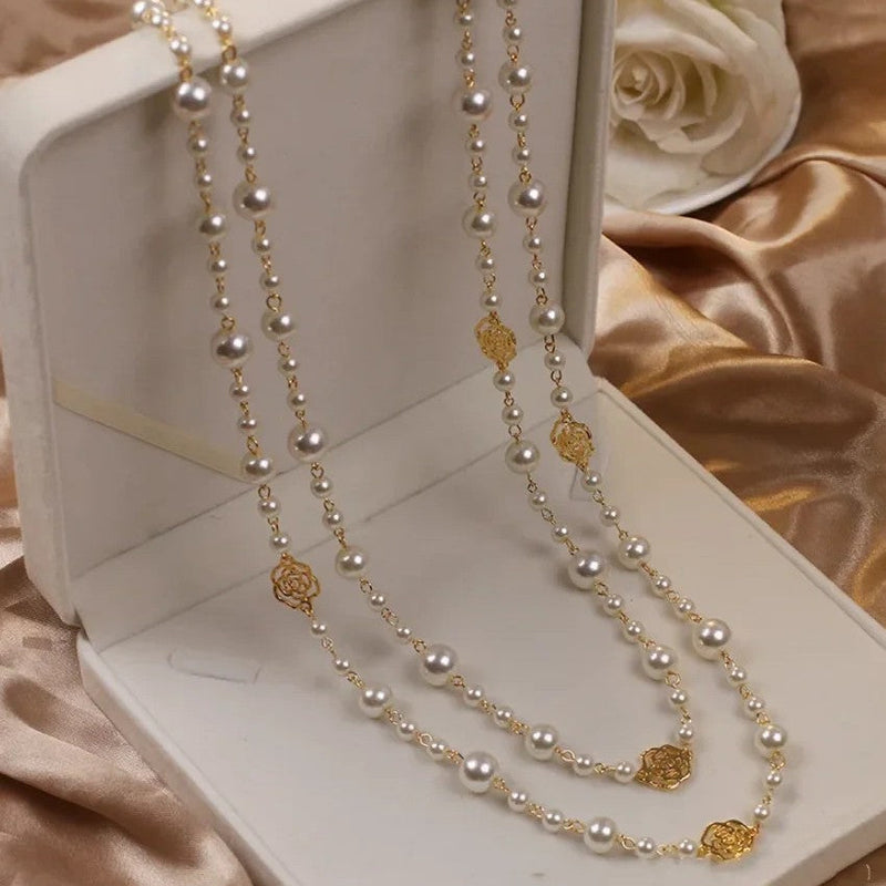 Beautiful Pearl Necklace with Unique Style