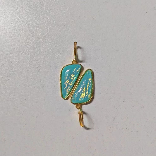 Classic Pendant with Timeless Appeal
